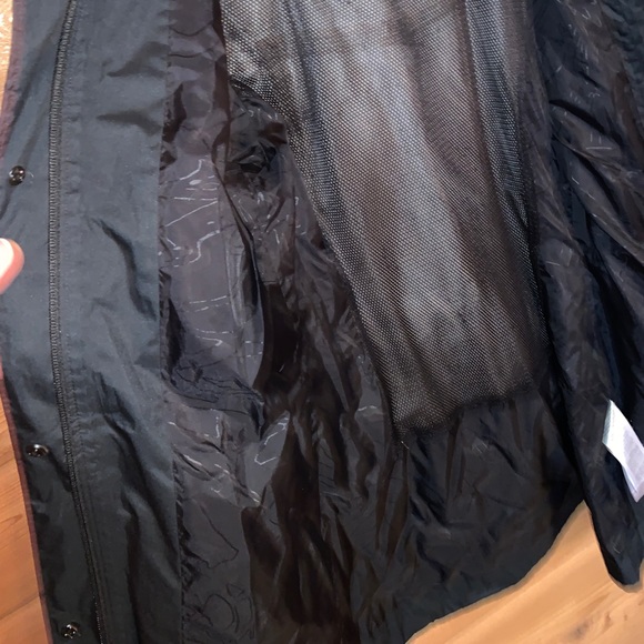 Columbia raincoat - Picture 6 of 12